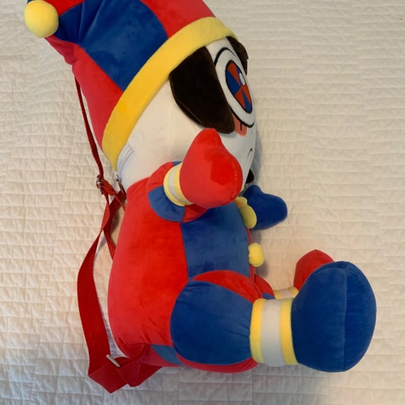 The Amazing Digital Circus Pomni Plush Backpack - Picture 4 of 14